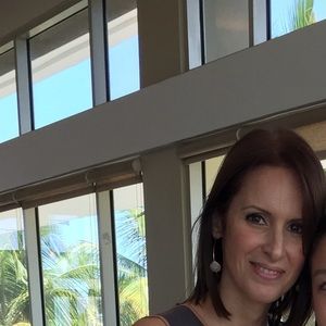 Meet your Posher, Ana